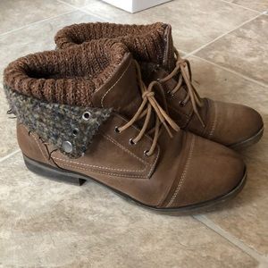 Brown short boots